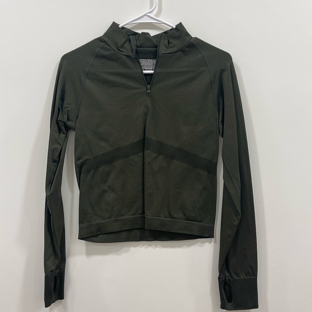 1/2 zip top